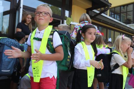 PRVI ŠOLSKI DAN CERKNICA 21 FOTO LJUBO VUKELIČ